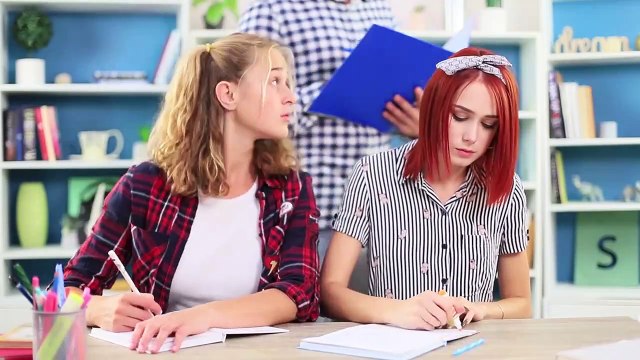 13 Trucos Geniales Con Útiles Escolares / Cosas Que Nunca Debes Hacer En La Escuela