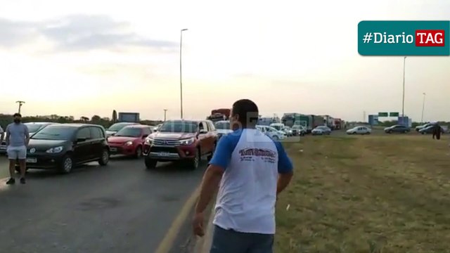 “Le vamos a meter garrote”, las amenazas de un camionero a las familias que marcharon al puente