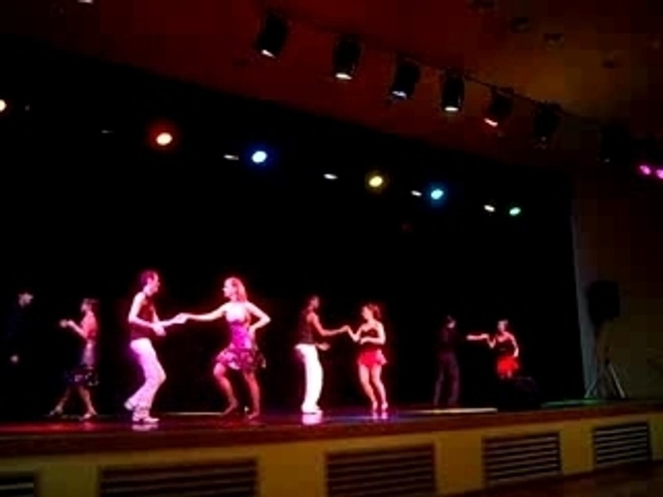 Salsa et rueda (avec 3et4) au Téléthon 2007 (Vandoeuvre)