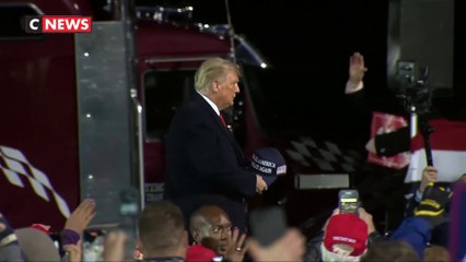 Coronavirus : Donald Trump a-t-il pris au sérieux le virus ?