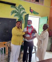 राष्ट्रपति पुरस्कर से सम्मानित इसरत अली का कवियों ने किया सम्मान