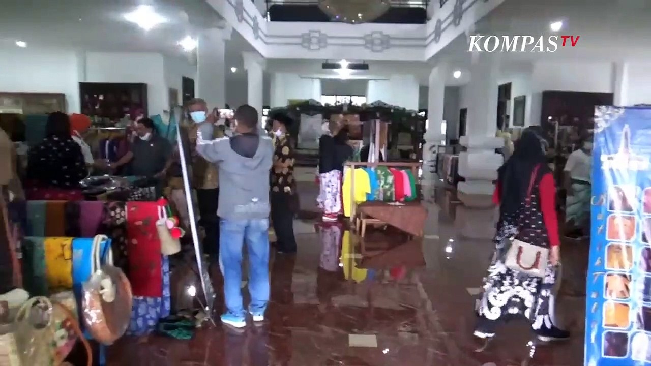 Deretan Batik Indah dalam Pameran Batik Malang Kucecwara