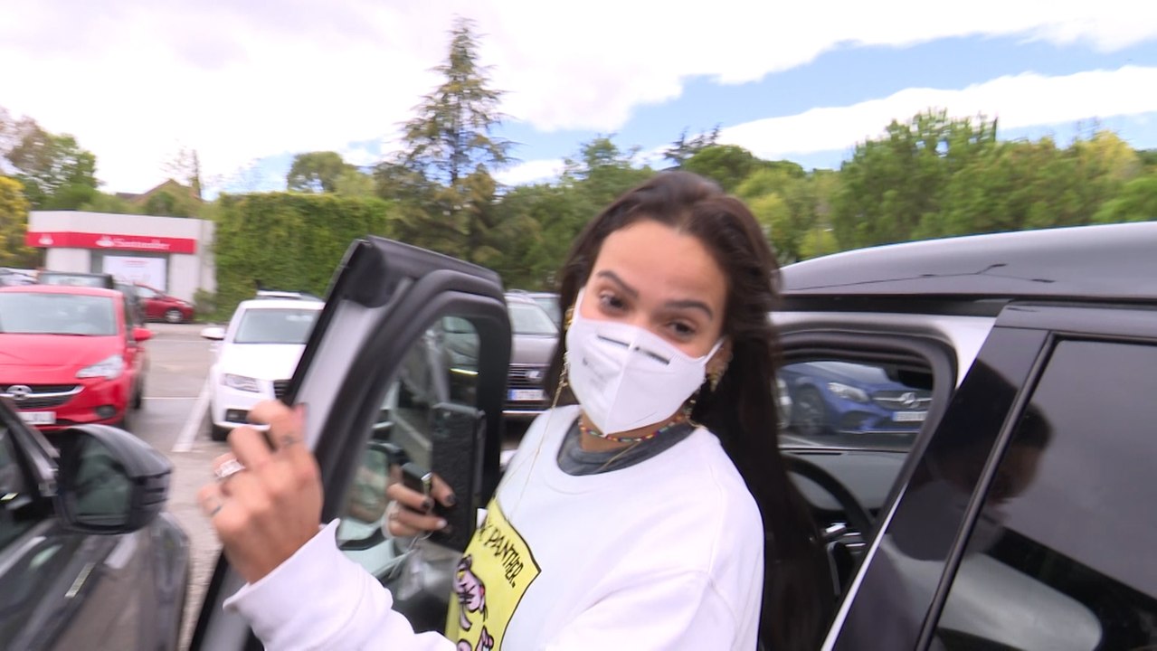 Gloria Camila, cansada de las especulaciones, niega que su hermana le hablase