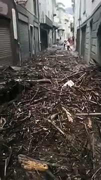 Impressionanti immagini da Garessio, strade sommerse dai detriti dopo l'esondazione del Tanaro