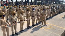 WATCH: Cops lathicharge Congress workers; Rahul Gandhi, Priyanka Gandhi cross Delhi-Noida border