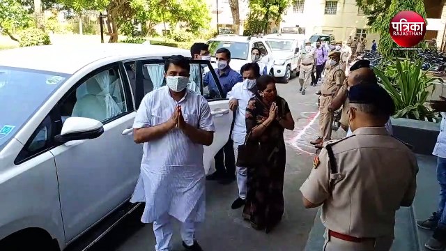 प्रभारी मंत्री-प्रभारी सचिव का दौरा : सीएमएचओ, पीएमओ और नगर परिषद कमिश्नर समेत कई कार्मिकों को चार्जशीट