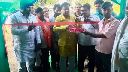 ढाबे का उद्घाटन करने पहुंचे भाजपा जिला अध्यक्ष