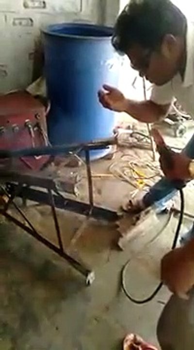यादव प्रकाश   j p y