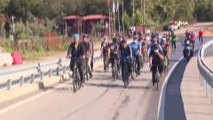 Bakan Kasapoğlu, Beykoz’da bisiklet sürdü, yürüyüş yaptı