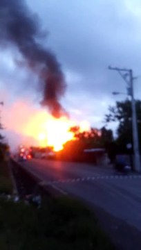 Muere niño y un hombre en incendio estación GLP en Santiago, hay al menos siete heridos