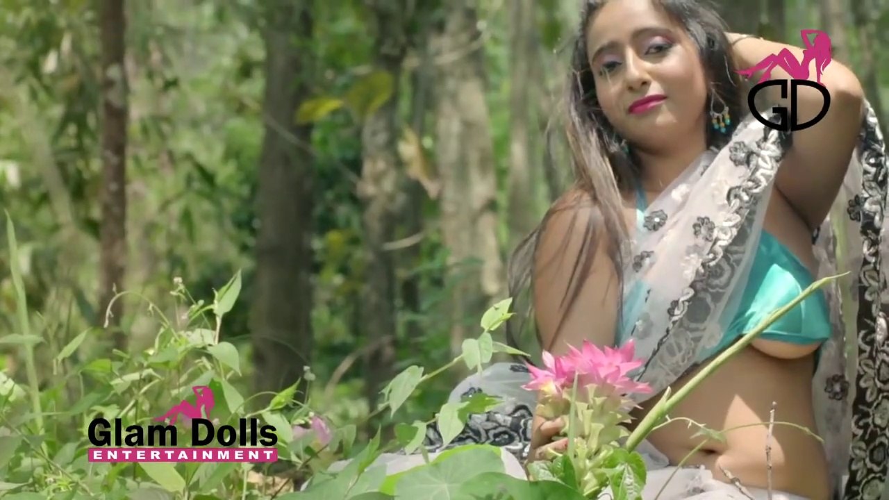 Saree Lover - Saree Fashion - Saree Shoot - Indian Beauty - SIMA - White Color Saree Look - Full HD
