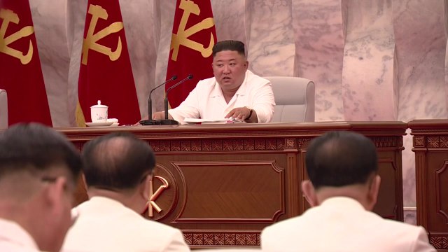 북미정상 친분 확인한 김정은...'10월 서프라이즈' 불씨 살리나 / YTN