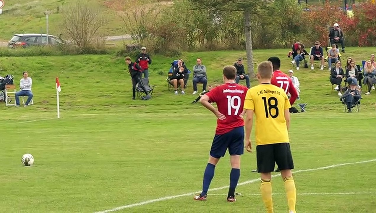 05-Torwart Marcel-Daniel Jünke hält Elfmeter gegen LaSeu