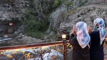 Dağcılar Tortum Şelalesi'nden Türkiye ve Azerbaycan bayraklarıyla iniş yaptı - ERZURUM