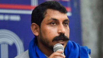 Download Video: Bhim Army Chandrashekhar Azad meets Hathras victim family