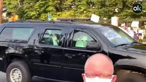 Trump sorprende a sus seguidores dando un paseo en coche y saludando en el exterior del hospital