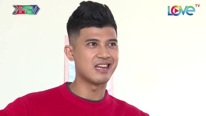 Nam Thư bị bắt gặp "mèo mả gà đồng" cùng trai lạ