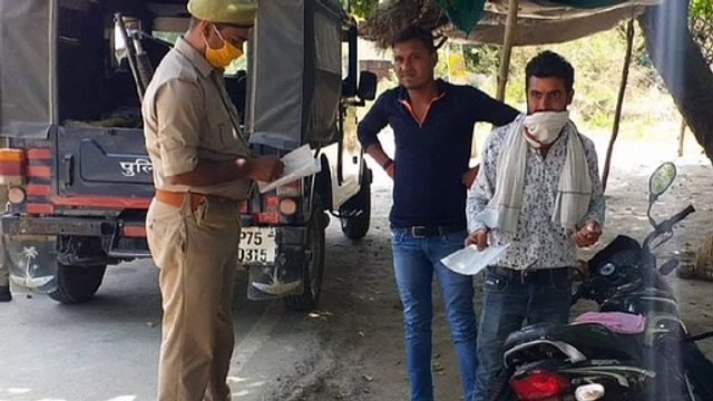 नियमों का उल्लंघन करने पर पुलिस ने की कार्रवाई