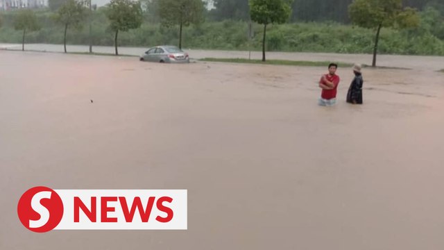 Flash floods hit low-lying areas in Kota Kinabalu