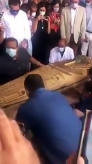 2 bin 600 yıllık tabutun içinden bakın ne çıktı