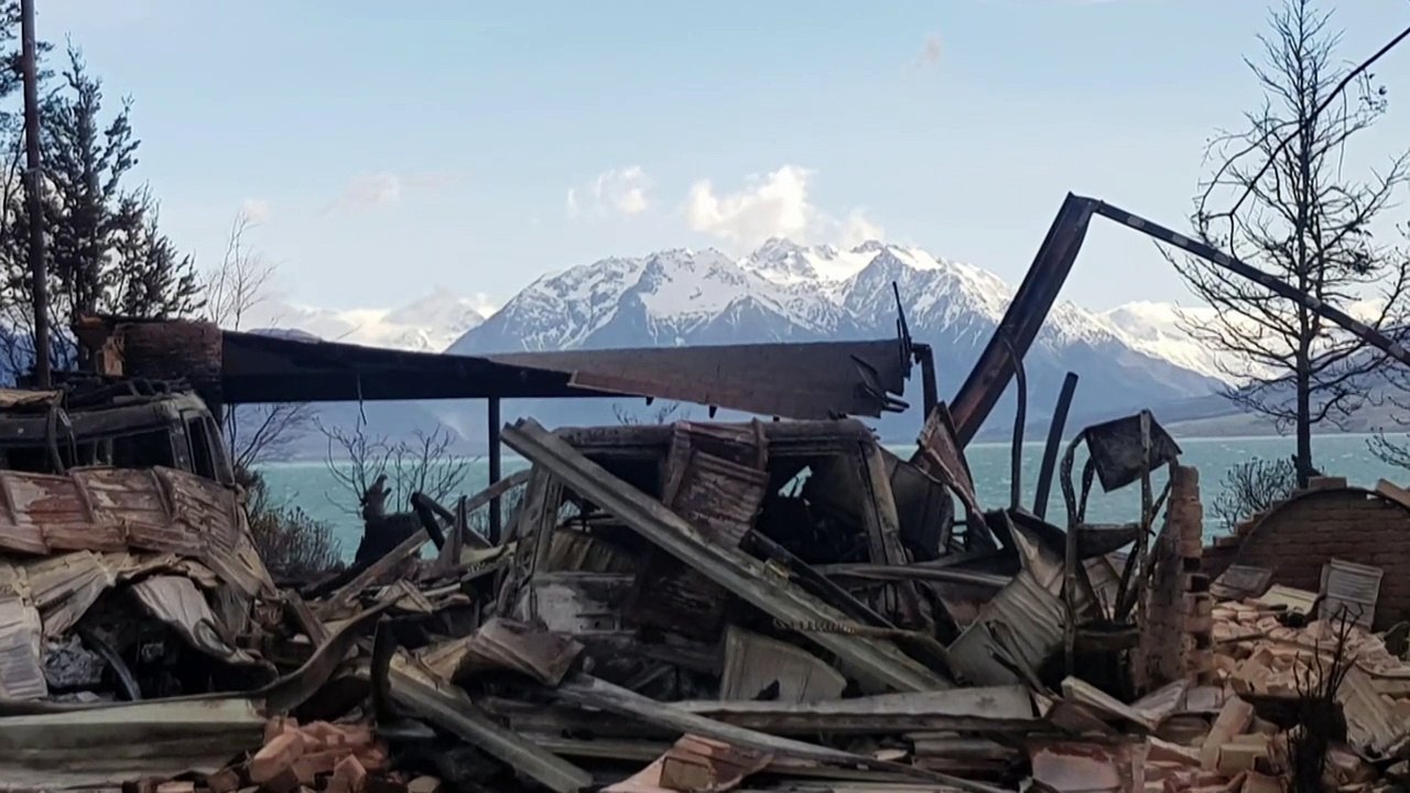 Waldbrand zerstört Ort in Neuseeland
