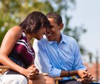 Pour leur 28ème anniversaire de mariage, Michelle et Barack Obama s’affichent fous amoureux !