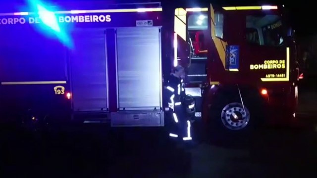 Bombeiros são acionados para combater incêndio em residência no Santa Cruz