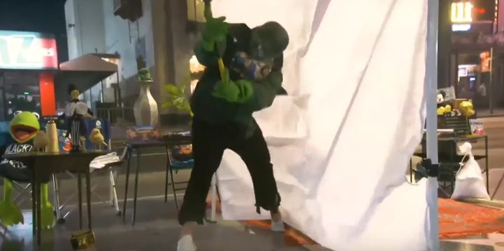 Donald Trump 's Hollywood Walk of Fame Star Destroyed by THE HULK