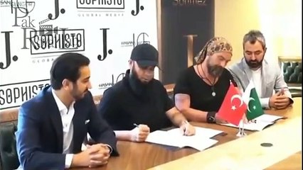 Selcan Hatun aka didem balcin and Bamsi aka Nurettin Abi speaking urdu For loving fans