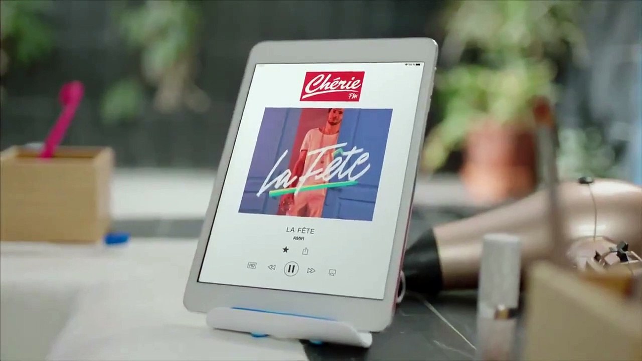 Chérie FM lance une nouvelle campagne TV pour promouvoir sa matinale "Le Réveil Chérie", présentée par Alexandre Devoise et Sophie Coste - VIDEO