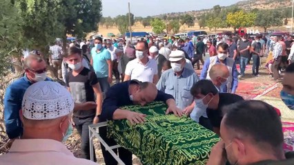 Yangında hayatını kaybeden 4 yaşındaki çocuk toprağa verildi