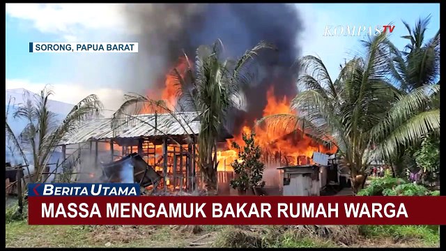 Anggota Keluarga Tewas Karena Pengeroyokan, Massa Ngamuk Bakar Rumah Warga