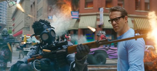 Free Guy Assumindo o Controle Filme - Ryan Reynolds