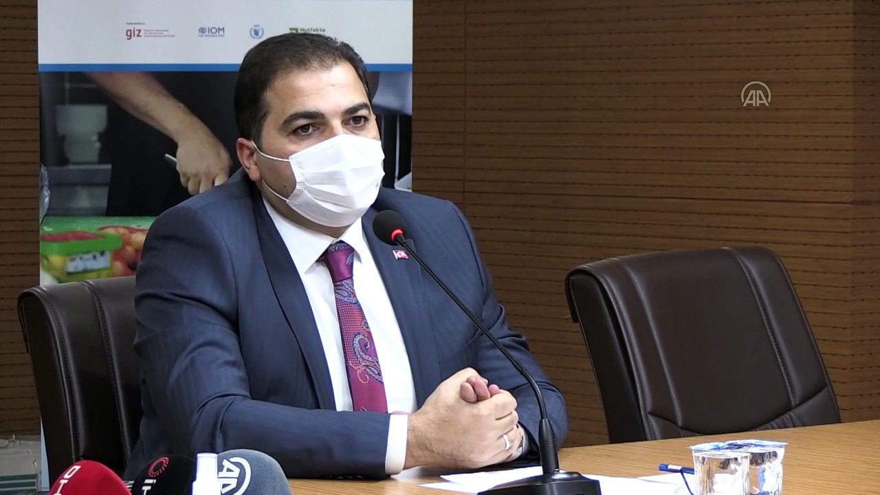 İrlanda'nın Ankara Büyükelçisi McGuinness, aşevini ziyaret etti - ŞANLIURFA