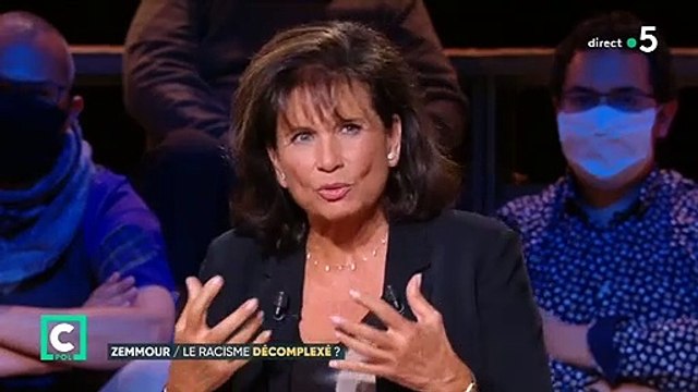 Anne Sinclair : Les réseaux sociaux sont un retour de la pensée stalinienne
