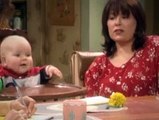 Roseanne S08E08 The Last Thursday in November