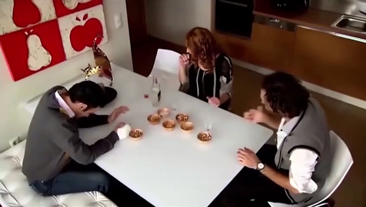 Yeni2020 Türbanlı ateşli Sansürsüz Ful İzle Sevişme Öpüşme كوما كانسو التقبيل التقبيل PettingKissing