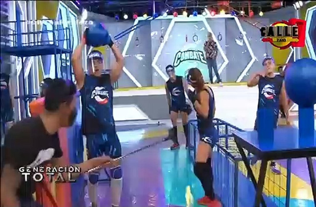 LA TORTUGA SE BURLA DE AZUL POR HABER PERDIDO RALLY BALONES