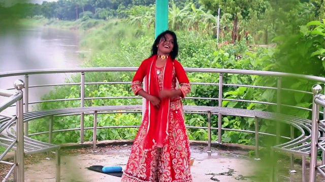 সোনা বন্ধু Sona Bondhu Amare Dewana Banailo Bangla Dance Performance By Juthi