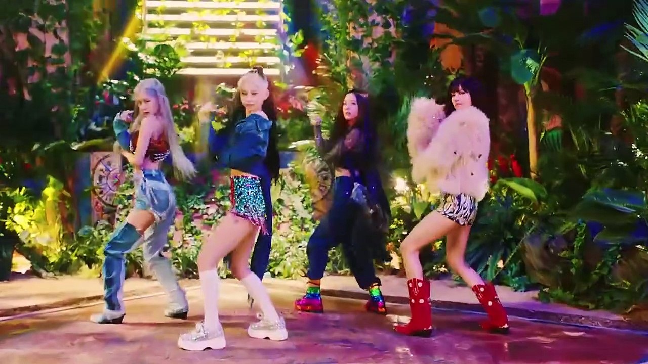 Watch this before you see BLACKPINK- Light Up The Sky