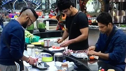 Bigg Boss 14:Jaan Kumar Sanu ने घर में एंट्री के लिए दी बालों की कुर्बानी | FilmiBeat