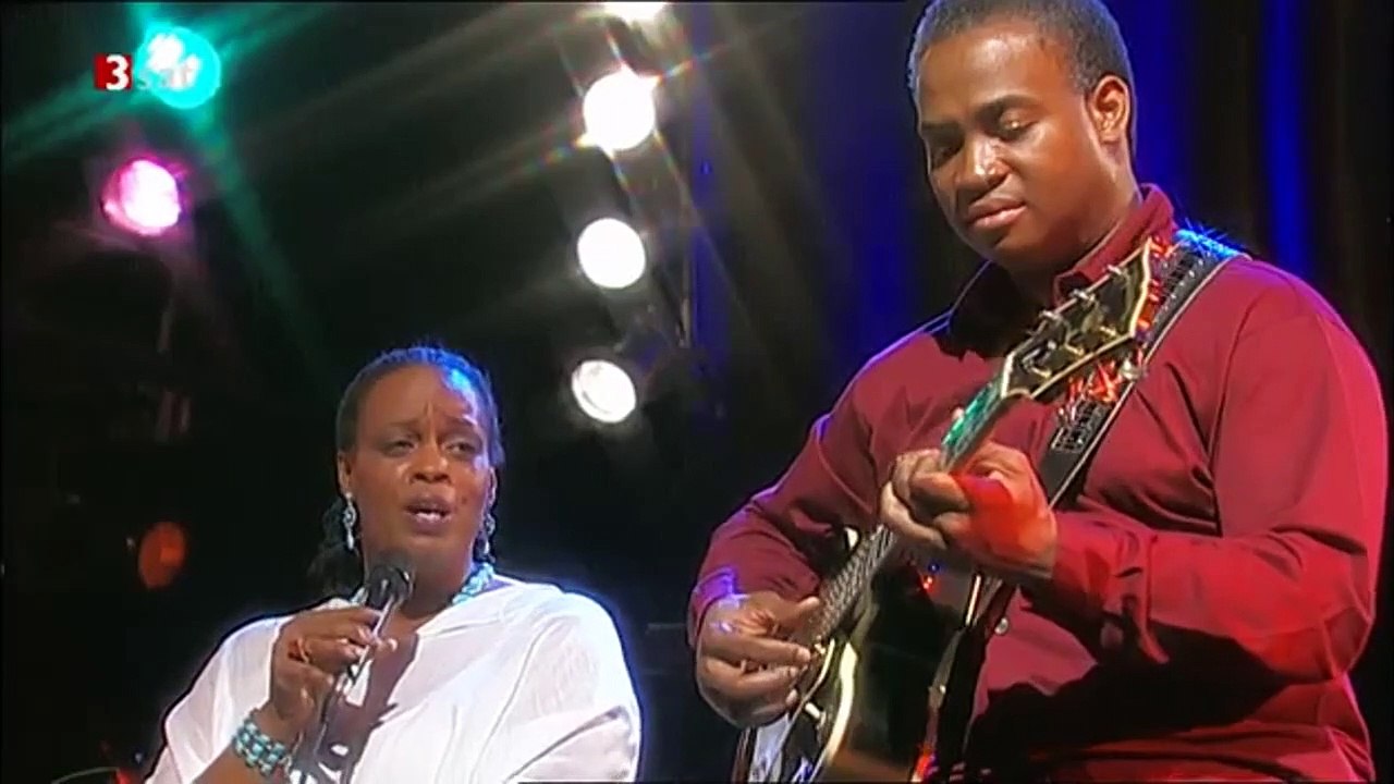 DIANNE REEVES & RUSSELL MALONE – Embraceable You (JazzBaltica 2004, HD)