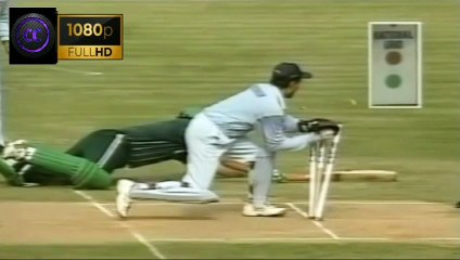 Pakistan Thrashed India In Final Of Pepsi Triangular Series 1999 at Banglore