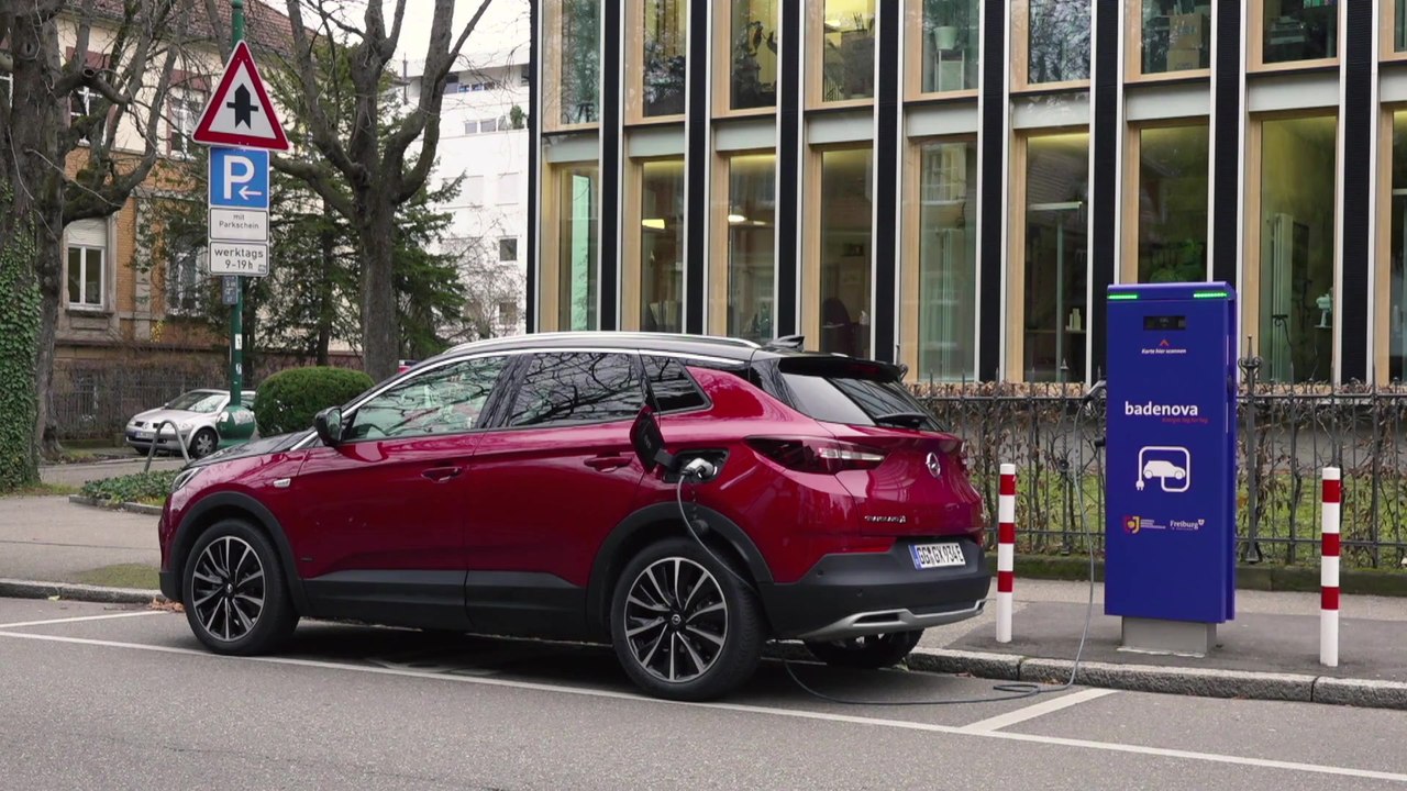 Opel Grandland X als Plug-in-Hybrid bereits ab 35.235 Euro mit Umweltbonus