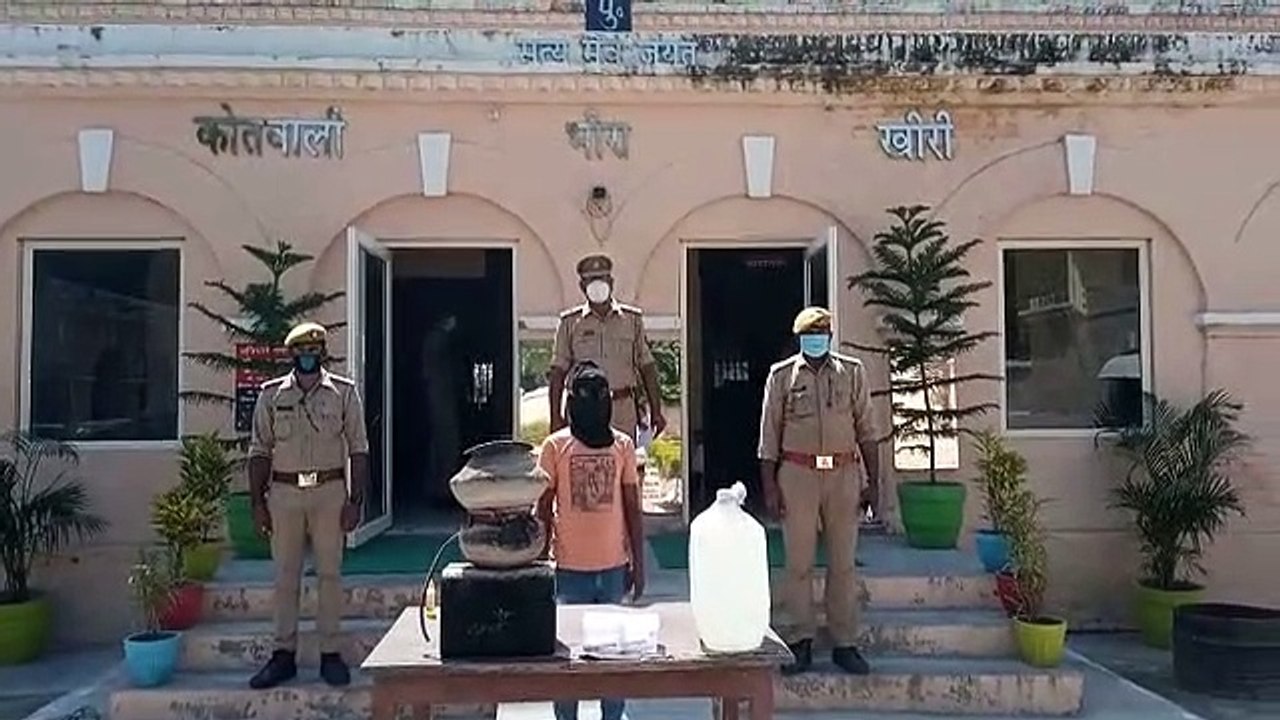 अवैध शराब व असलहे के साथ एक गिरफ्तार