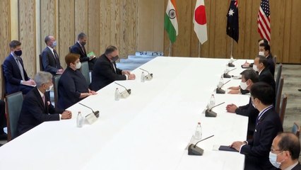 Pompeo se reúne com aliados orientais