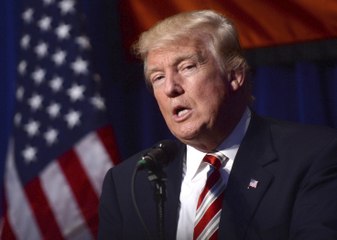 De retour à la Maison Blanche, Donald Trump retire son masque