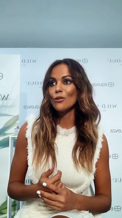 Lara Álvarez habla de amor y trabajo en una original entrevista