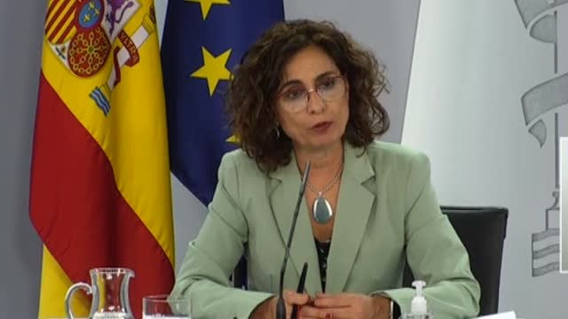 Montero: Flaco favor se le hace a la monarquía cuando algunos partidos pretenden patrimonializarla en exclusiva
