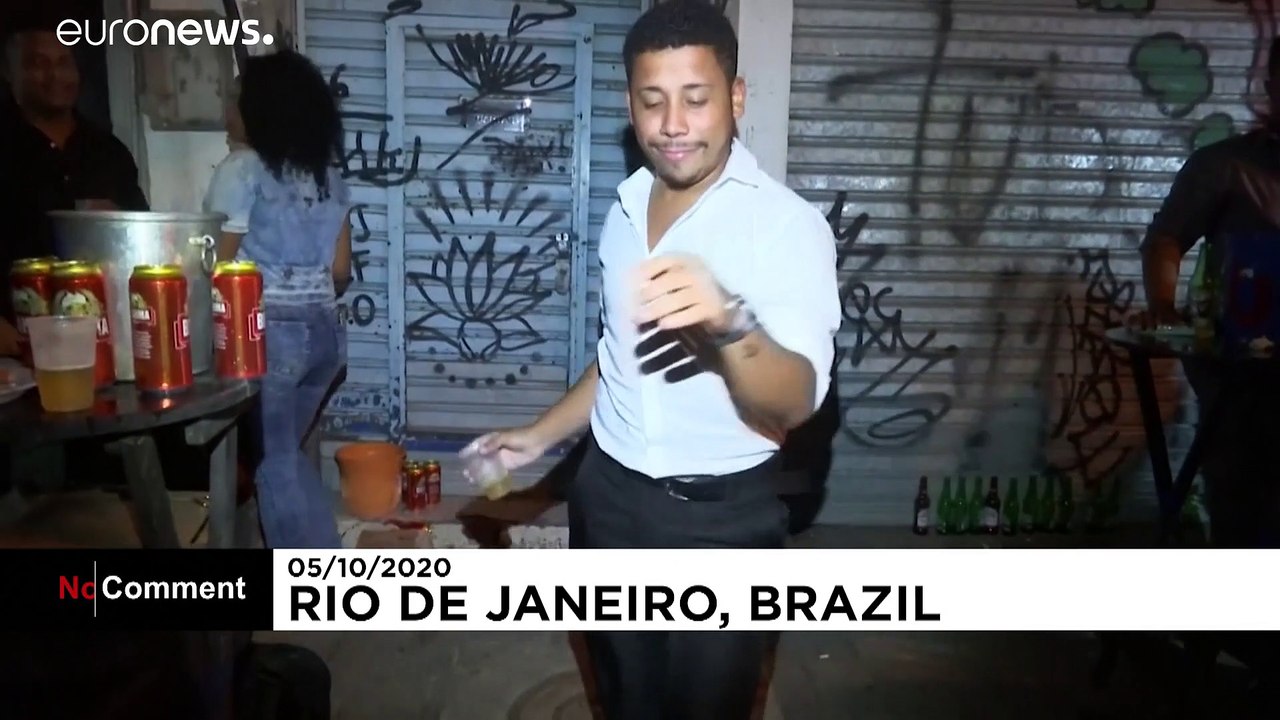 Spontan-Samba in den Straßen von Rio de Janeiro